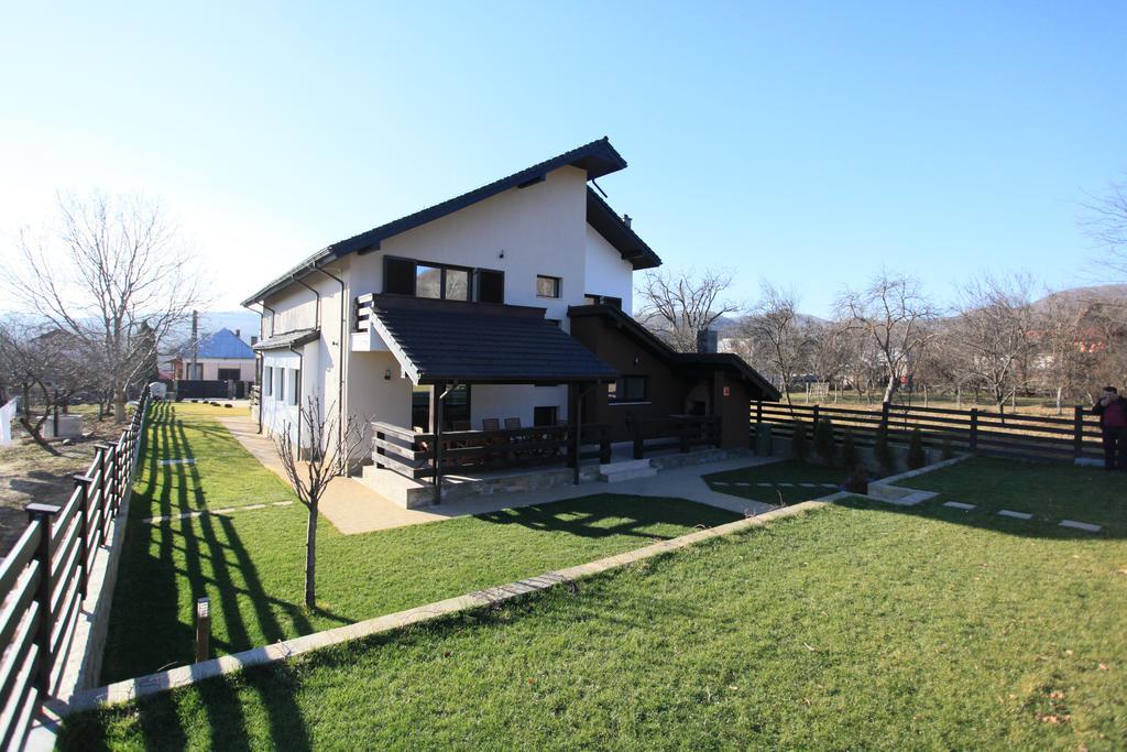 Pensiunea Livada Bunicului Stanesti  Exterior foto